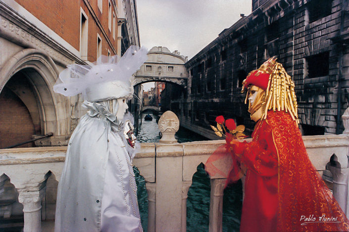 Bridge of Sighs from the bridge of straw, Carnival in Venice 1998. Pablo Munini Photography